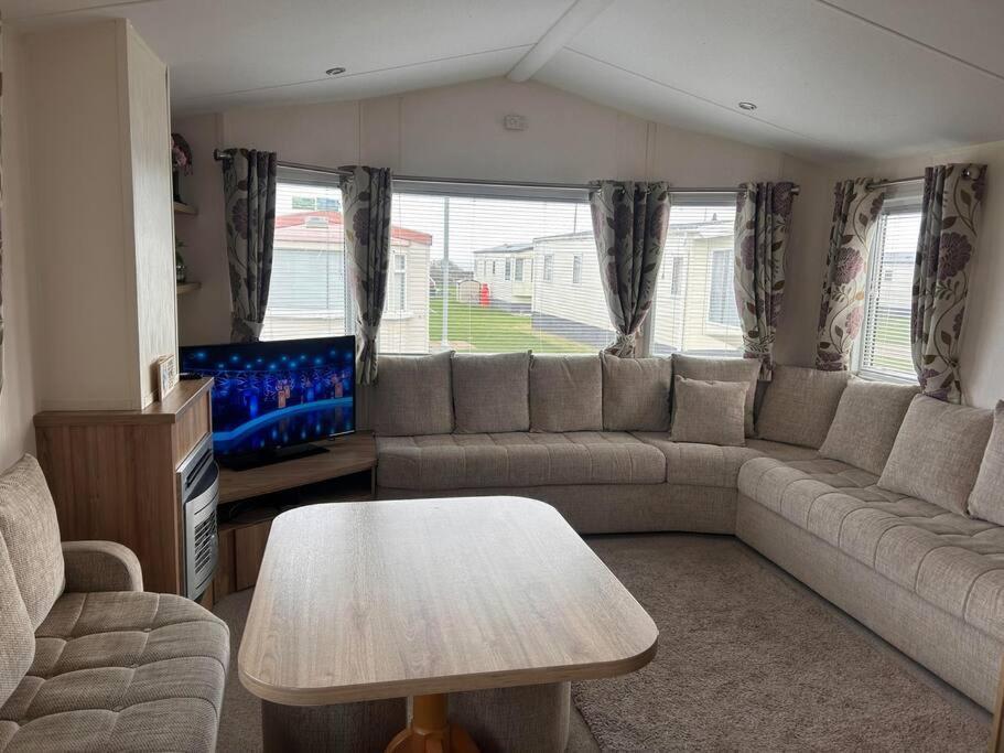 Red Lion Caravan Park, 아브로스 외부 사진