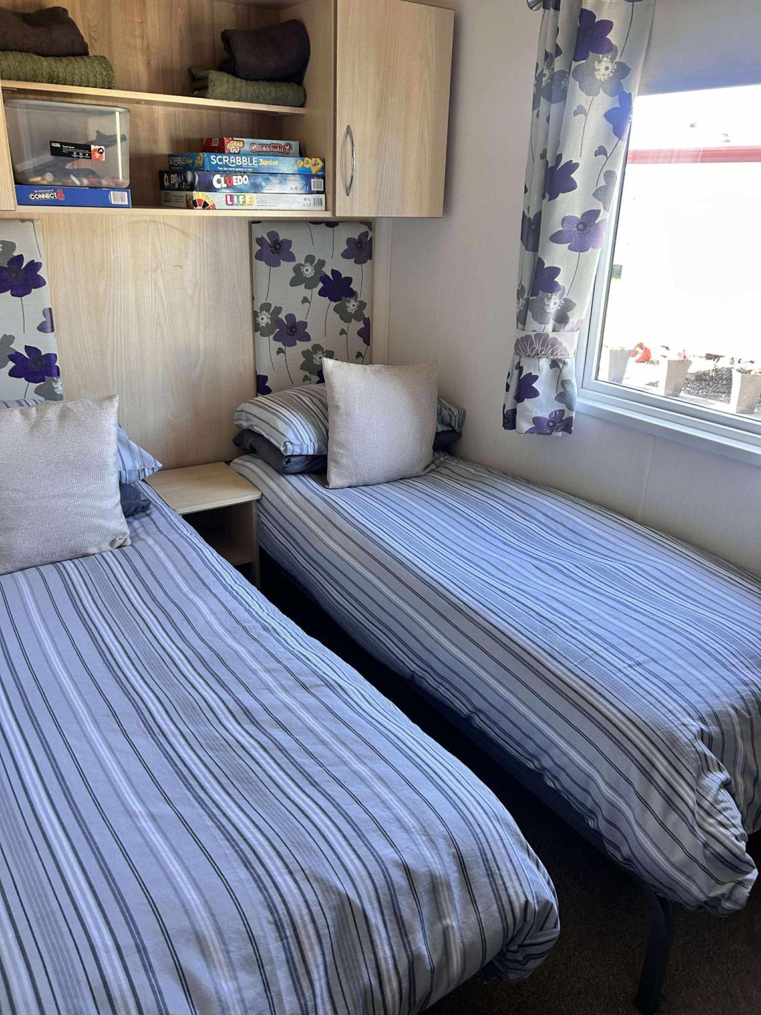 Red Lion Caravan Park, 아브로스 외부 사진